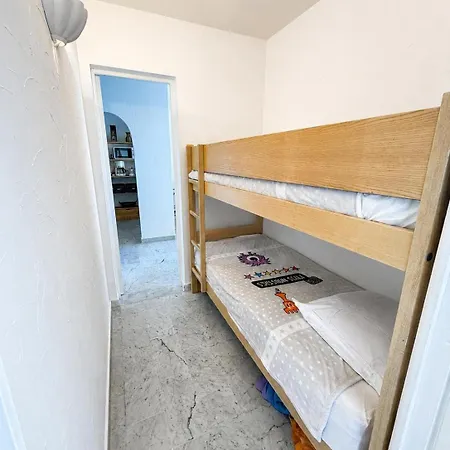 Διαμέρισμα De 92 M2 Climatise Face A La Avec Garage *
